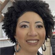 Professora de direito. Sou advogada formada a 8 anos. Atuante na área empresarial, societário e responsabilidade civil, e direito de família e sucessões. Especialista em Direito do Estado - UFRGS. Especialista em Compliance -LEC. Mestranda em Direito -UFR